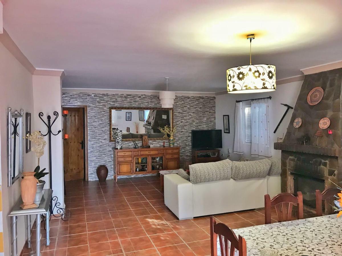 Villa Las Mercedes Nerja Bagian luar foto